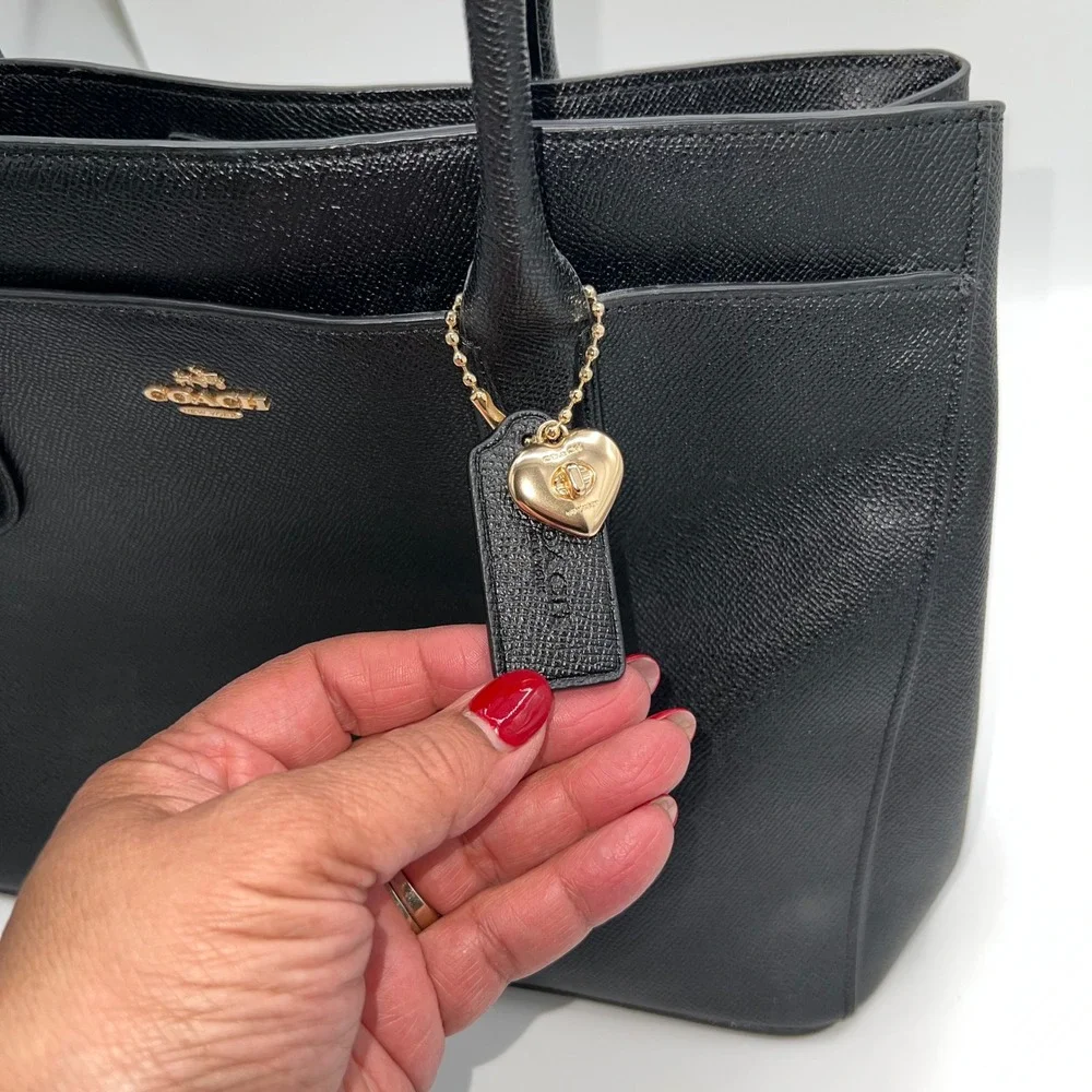 Coach Pebbled Leather Tote Bag Top Handle Black Gold Heart Charm Black Lining‎